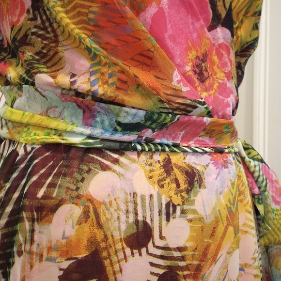 REDUCED! Madison Leigh. Floral. Sleeveless. Lined, Maxi Dress Size 14 - Picture 3 of 5
